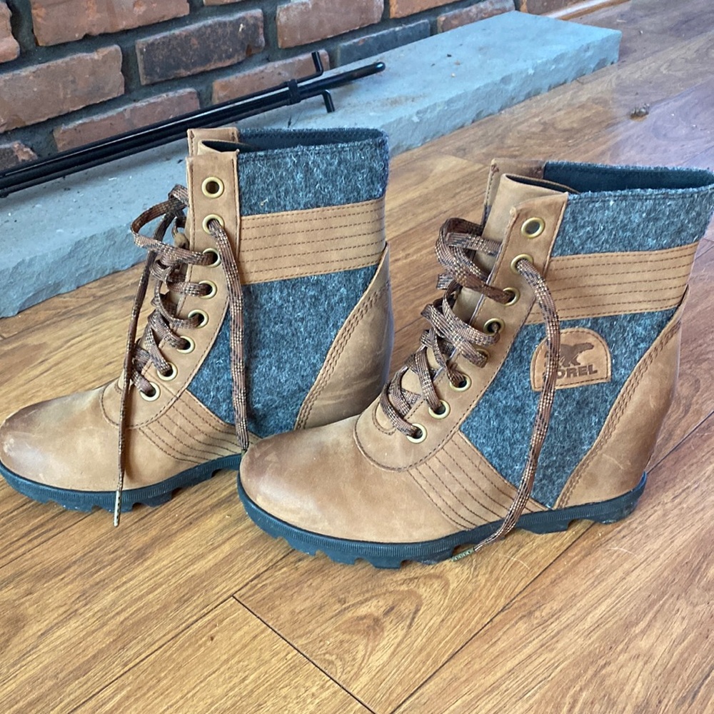 Sorel Joan of Artic wedge boots